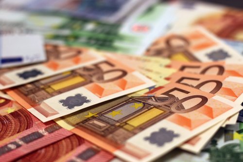 Bulgaria este hotărâtă să treacă la euro în 2025 Poza 254175