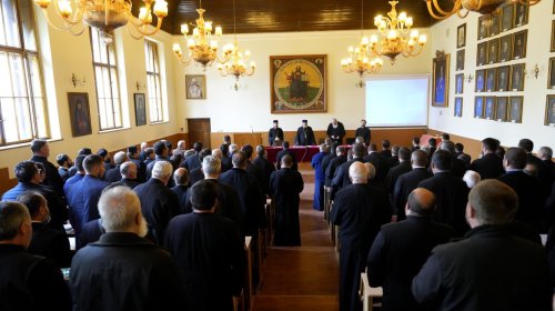 Conferințe de primăvară în Arhiepiscopia Sibiului Poza 254328