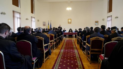 Conferință preoțească la Făgăraș, judeţul Braşov Poza 254460