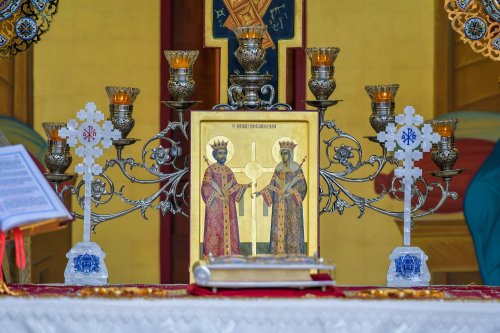 Proclamarea canonizării Sfântului Ierarh Neofit Cretanul, Mitropolitul Țării Românești, în ziua hramului istoric al Catedralei Patriarhale, „Sfinții Împărați Constantin și Elena”, duminică, 21 mai 2023 Poza 295775