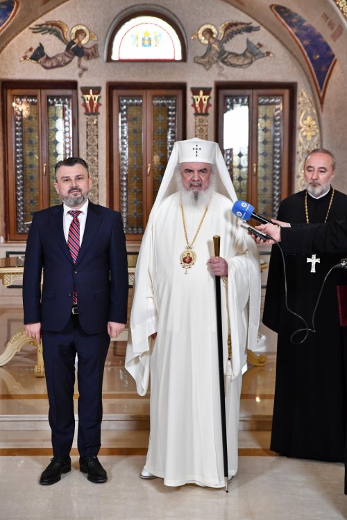 Protocol de cooperare între Patriarhia Română și Departamentul pentru Românii de Pretutindeni Poza 254439