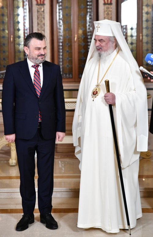 Protocol de cooperare între Patriarhia Română și Departamentul pentru Românii de Pretutindeni Poza 254441