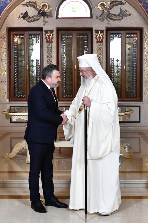 Protocol de cooperare între Patriarhia Română și Departamentul pentru Românii de Pretutindeni Poza 254443