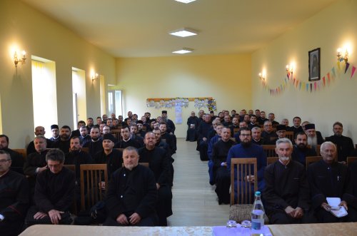 Conferințe preoțești în Eparhia Oradiei - sesiunea de primăvară Poza 254496