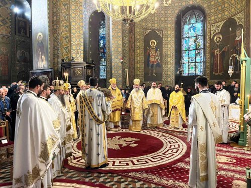 Episcopul Alexandriei și Teleormanului la ceas aniversar Poza 254545