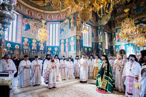 Sfinții Cuvioși Sila, Paisie și Natan  cinstiți la Mănăstirea Sihăstria Putnei Poza 254491