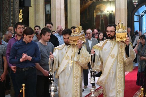 Laudă de seară adusă Sfinților Împărați la Catedrala Patriarhală Poza 254779