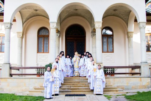 Sărbătoarea Sfinților Împărați Constantin și Elena la Mănăstirea „Sfântul Ioan cel Nou de la Suceava” Poza 255094