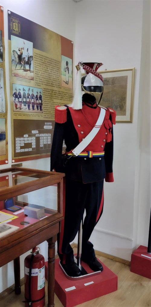 Pe urmele eroilor români la Muzeul Militar din Iaşi Poza 255277