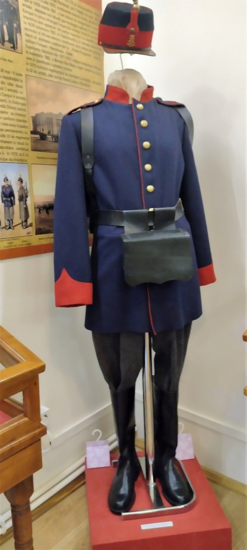Pe urmele eroilor români la Muzeul Militar din Iaşi Poza 255279