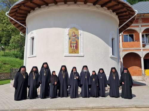 Sinaxa monahală în Eparhia Oradiei, la Mănăstirea Izbuc Poza 255374