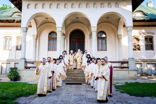 Sărbătoarea Înălțării Domnului la Catedrala Arhiepiscopală din Suceava Poza 255646