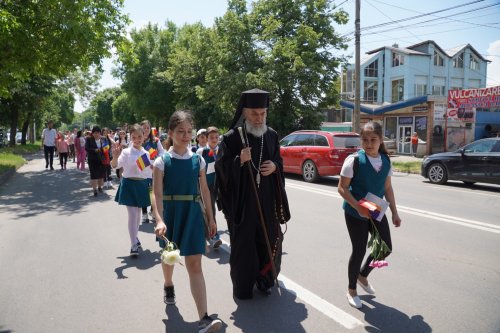 Ziua Eroilor în Arhiepiscopia Dunării de Jos  Poza 255653