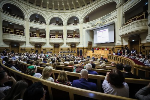 Ziua Românilor de Pretutindeni - Festivalul „AICI - ACOLO” Poza 255838