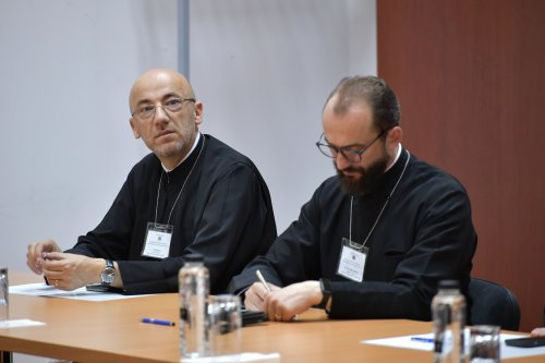 Consfătuire a directorilor seminariilor și liceelor teologice la București Poza 256446
