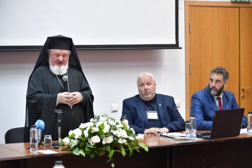 Consfătuire a directorilor seminariilor și liceelor teologice la București Poza 256450