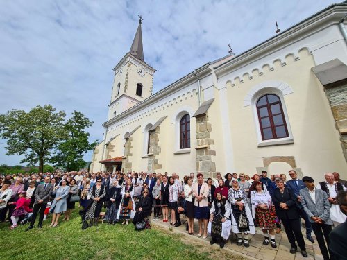 Sfinţire la Unirea, judeţul Bistriţa‑Năsăud Poza 256396