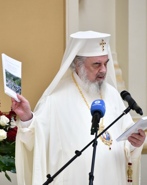 Întâlnire a directorilor de seminarii și licee teologice cu Patriarhul României Poza 256679
