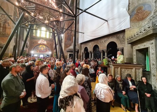 Liturghie arhierească şi procesiunea de Rusalii, la Cluj‑Napoca Poza 256977