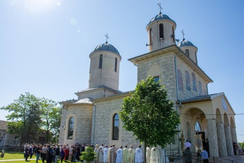 Sfințire de hramul unei biserici din Dobrogea Poza 257424