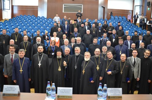 Întrunirea decanilor facultăților de teologie ortodoxă la Oradea  Poza 257583