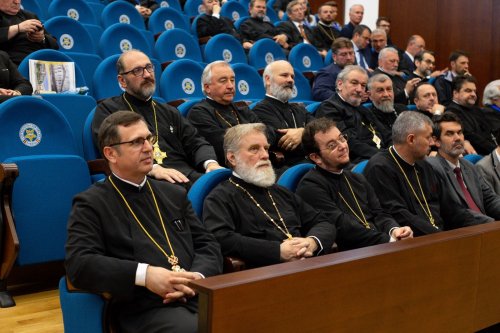 Întrunirea decanilor facultăților de teologie ortodoxă la Oradea  Poza 257585