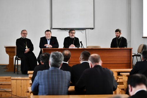 Revederea promoției 2003 a Facultății de Teologie Ortodoxă din București Poza 257663