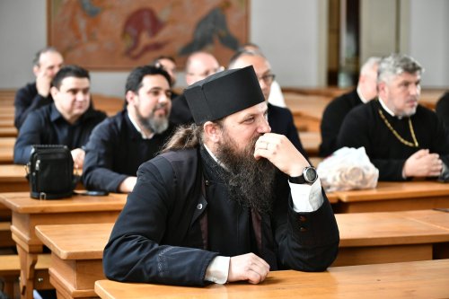 Revederea promoției 2003 a Facultății de Teologie Ortodoxă din București Poza 257671