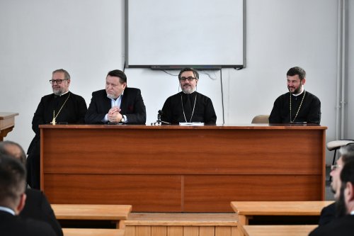 Revederea promoției 2003 a Facultății de Teologie Ortodoxă din București Poza 257701