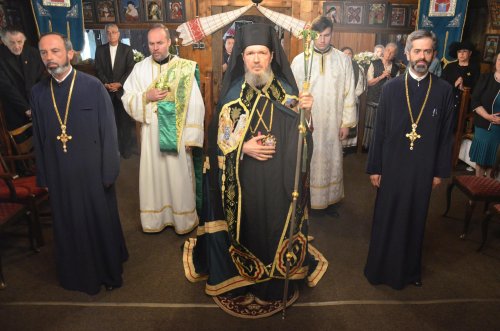 Sărbătoare la Paraclisul Episcopal din Băile Felix şi la Catedrala Episcopală din Oradea Poza 257802