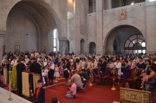 Sărbătoare la Paraclisul Episcopal din Băile Felix şi la Catedrala Episcopală din Oradea Poza 257808