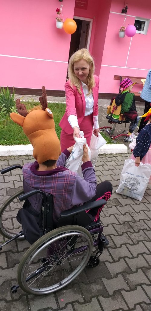 Activitate social-filantropică pentru copii la Sibiu Poza 257915