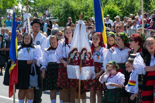 Monument dedicat eroilor neamului inaugurat la Hlipiceni Poza 257902