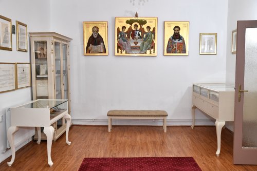Vizită la muzeul dedicat părintelui Dumitru Stăniloae din Bucureşti Poza 257945
