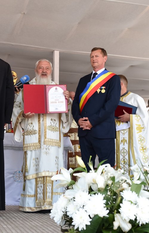 Biserica „Sfânta Treime” din Nușeni a fost sfințită  Poza 258268