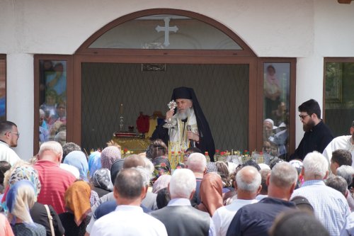 Rugăciune şi filantropie în prima duminică după Rusalii la Galați  Poza 258293
