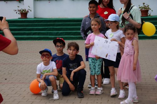 Ziua Internațională a Copilului marcată prin cântece, jocuri și veselie la Protoieria Onești Poza 258078