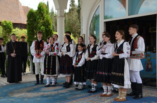 Întâlnirea tinerilor ortodocși bihoreni Poza 258521