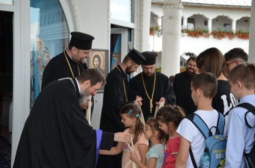 Întâlnirea tinerilor ortodocși bihoreni Poza 258523