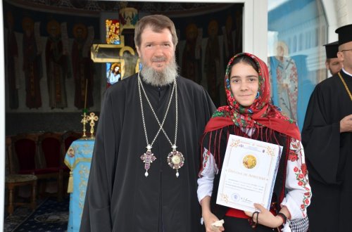 Întâlnirea tinerilor ortodocși bihoreni Poza 258526