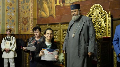Premierea olimpicilor la religie din Arhiepiscopia Sibiului Poza 258613