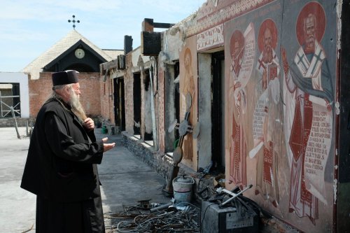 O mănăstire care va renaște din cenușă Poza 258730