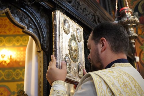 Sfântul Dionisie Erhan, prezent prin moaștele sale într‑o parohie din București Poza 258927