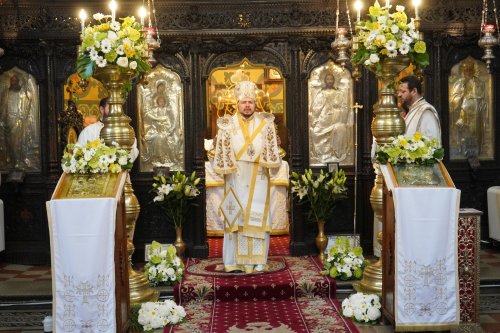 Sfântul Dionisie Erhan, prezent prin moaștele sale într‑o parohie din București Poza 258933