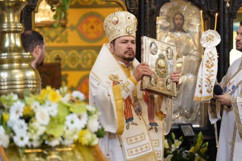 Sfântul Dionisie Erhan, prezent prin moaștele sale într‑o parohie din București Poza 258945