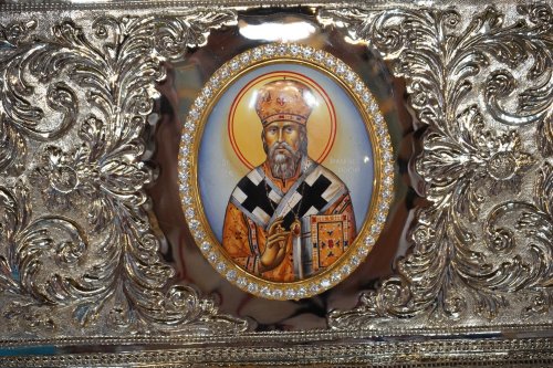 Sfântul Dionisie Erhan, prezent prin moaștele sale într‑o parohie din București Poza 258949