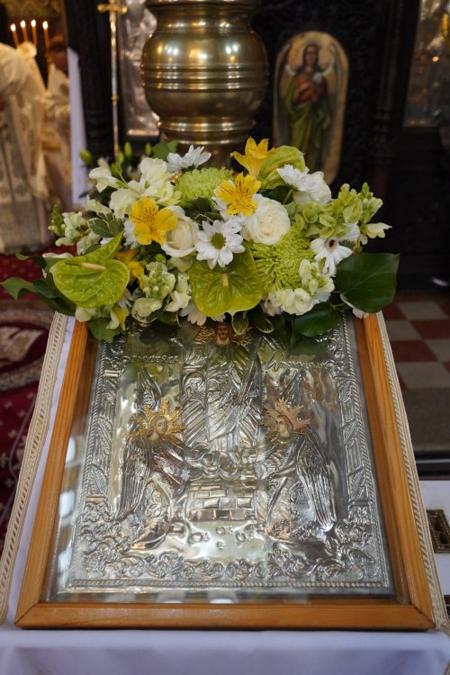 Sfântul Dionisie Erhan, prezent prin moaștele sale într‑o parohie din București Poza 258957