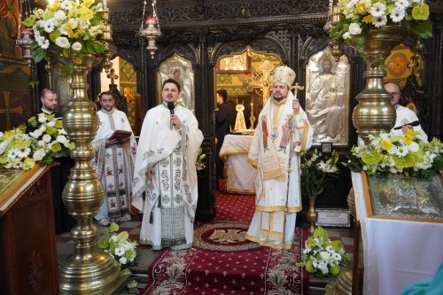 Sfântul Dionisie Erhan, prezent prin moaștele sale într‑o parohie din București Poza 258985
