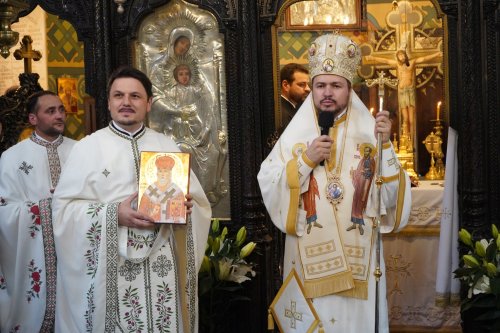 Sfântul Dionisie Erhan, prezent prin moaștele sale într‑o parohie din București Poza 258992