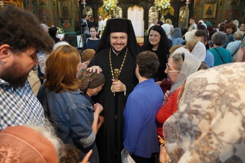 Sfântul Dionisie Erhan, prezent prin moaștele sale într‑o parohie din București Poza 259000